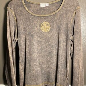 Apt 9 Long Sleeve Top in Marbled Brown, Detailed Stitching Gold Medallion Detail